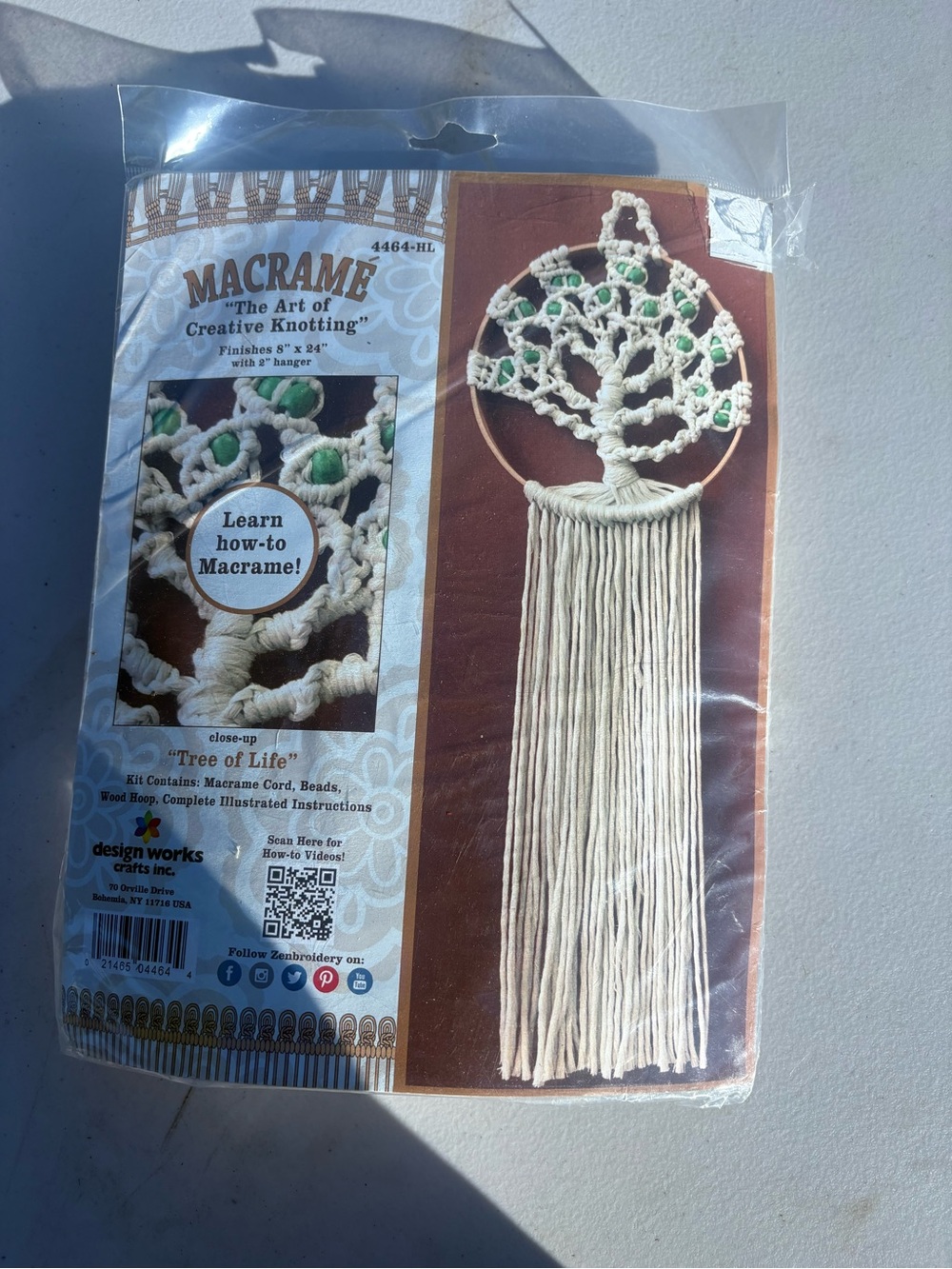 Macramé Tree of Life Wall Hanging Kit – Cream with Green Beads